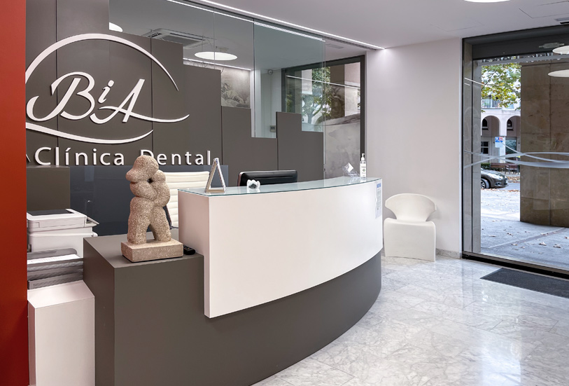 CLÍNICA DENTAL BiA FONTAJAU