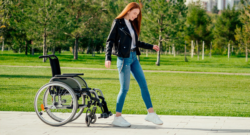Tres paraplègics tornen a caminar gràcies a un implant 'intel·ligent' d'estimulació nerviosa